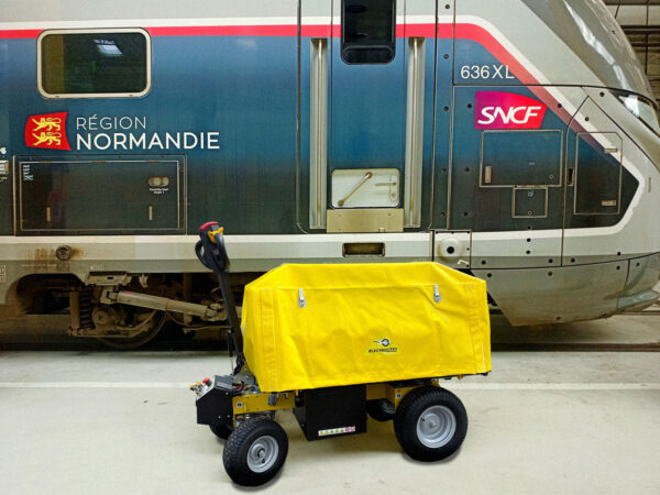 Le JT-301L est l'incarnation du transporteur électrique bon à tout
